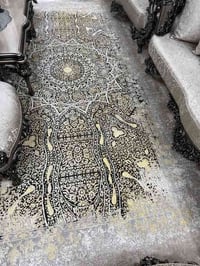 سجادة كاشان حرير  ايراني  +   ميز  تلفزيون تركي +  صوبه كهربائيه سجادة...