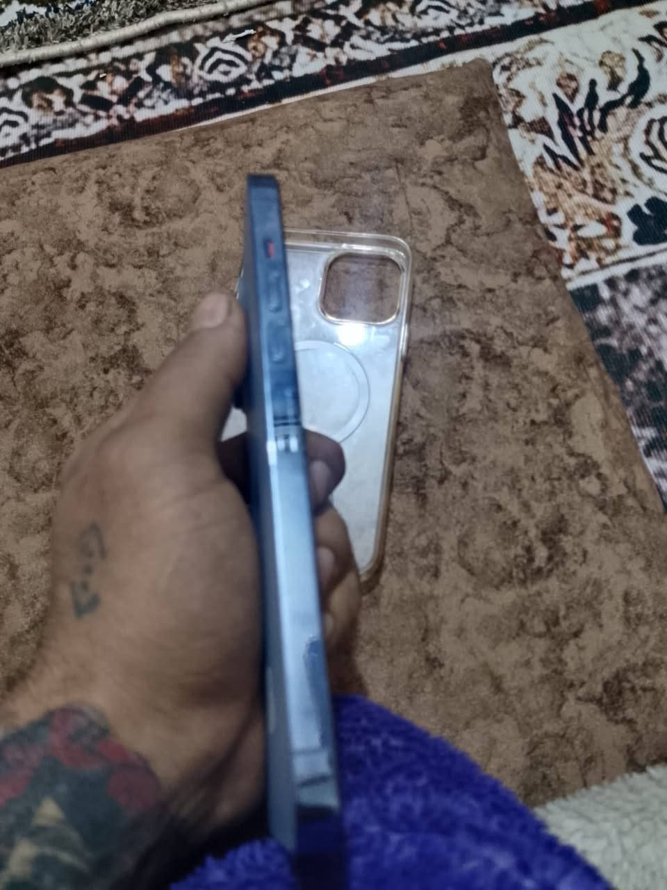 سلام عليكم ايفون ١٣برو ماكس بطاريه ٨٥بلادي جهاز حلو ما داخل صيانه ولا مفتوح ذاكره ٢٥٦ مكاني بغداد الكماليه سعر راسل واتساب ودلل رقم*********** واتساب
