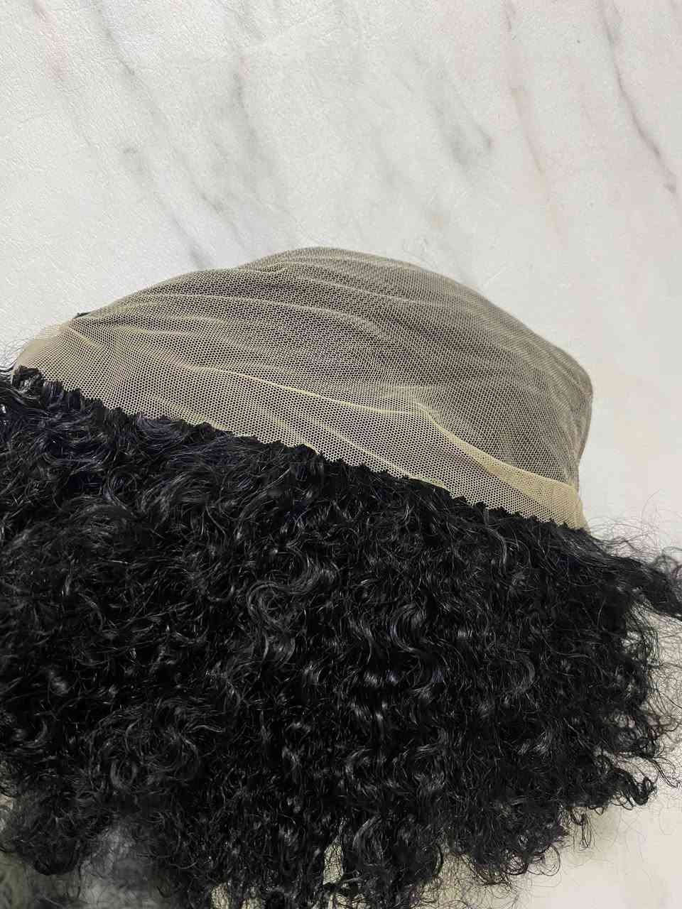 السلام عليكم 🫡 

مجموعه باروكات باله اصلي 
مايقارب ١٦ قطعه ابيع شلع
القطعه عل ١٠ ولحد يكلي طولهن شكد 
ابيع مثل ماموضح بل صوره ***********
