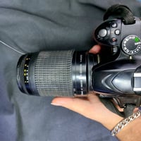 نيكون D3200 • عدسة 70-300 • مشكلة بالعدسة