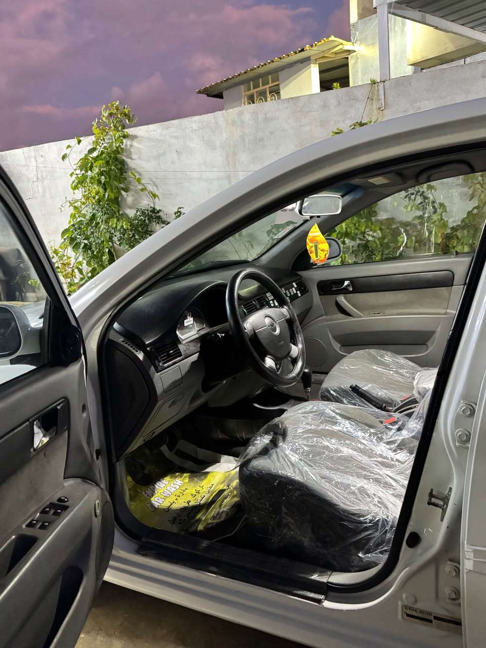 ***********   📞 
*********** 📞
اوبترا  ،،،،،،،،  2011 

كير اوتوماتيك
گیر محرك تبريد بشرط
-مرايات كهربائية
 -جامات كهرباء 
-رقم سليمانيه 
-سنوي جديد
قطعتين مبدل بلادي
وشويه كارت و بارد
 لحد 2028 شهر 11

سعر :  79 ورقة وبيها مجال 
مكان : كركوك دةروازه 
*********** واتساب كركوك, العراق
