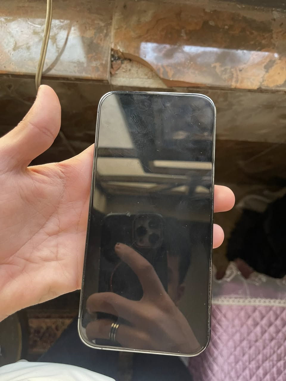 السلام عليكم ايفون ١٤ برو ماكس ذ٢٥٦ ب٩٤ وتر بروف ما مفتوح الجهاز بلادي وكارتونه ويا السعر ٩٥٠ وبي مجال مكاني بغداد ***********
