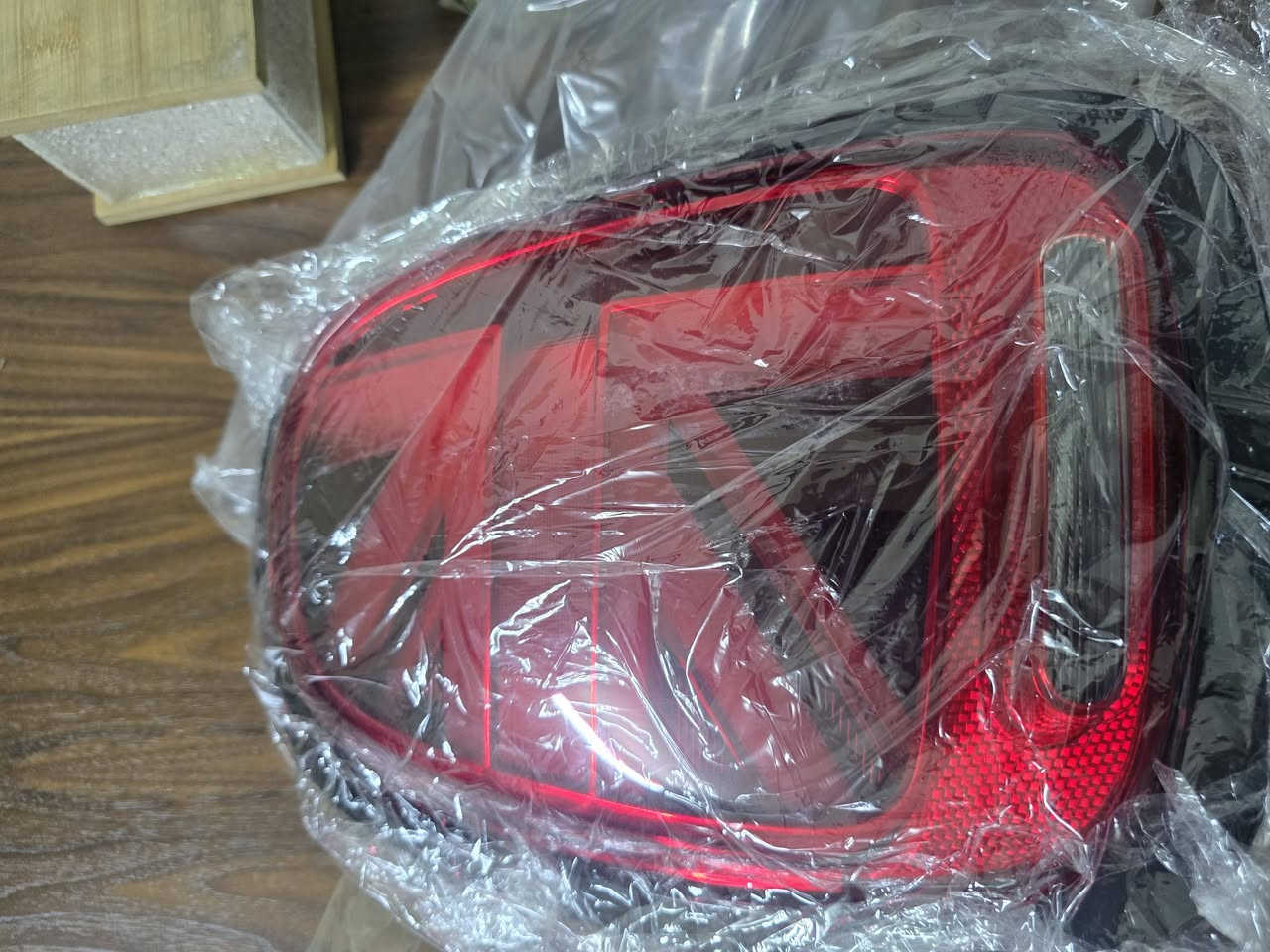 بك لايت ميني كوبر جهة السائق
جديد بالفلينه سعر ١٠٠$ 
***********
