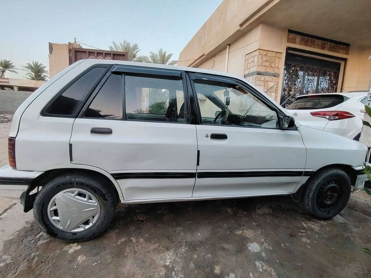 كيه برايد موديل ١٩٩٣ محرك جديد كير عادي تبريد شغال رقم دولي جديد بغداد  مكاني بغدد
 السعر ٣٢ تصال رقم 📱 *********** وبيه وتساب
