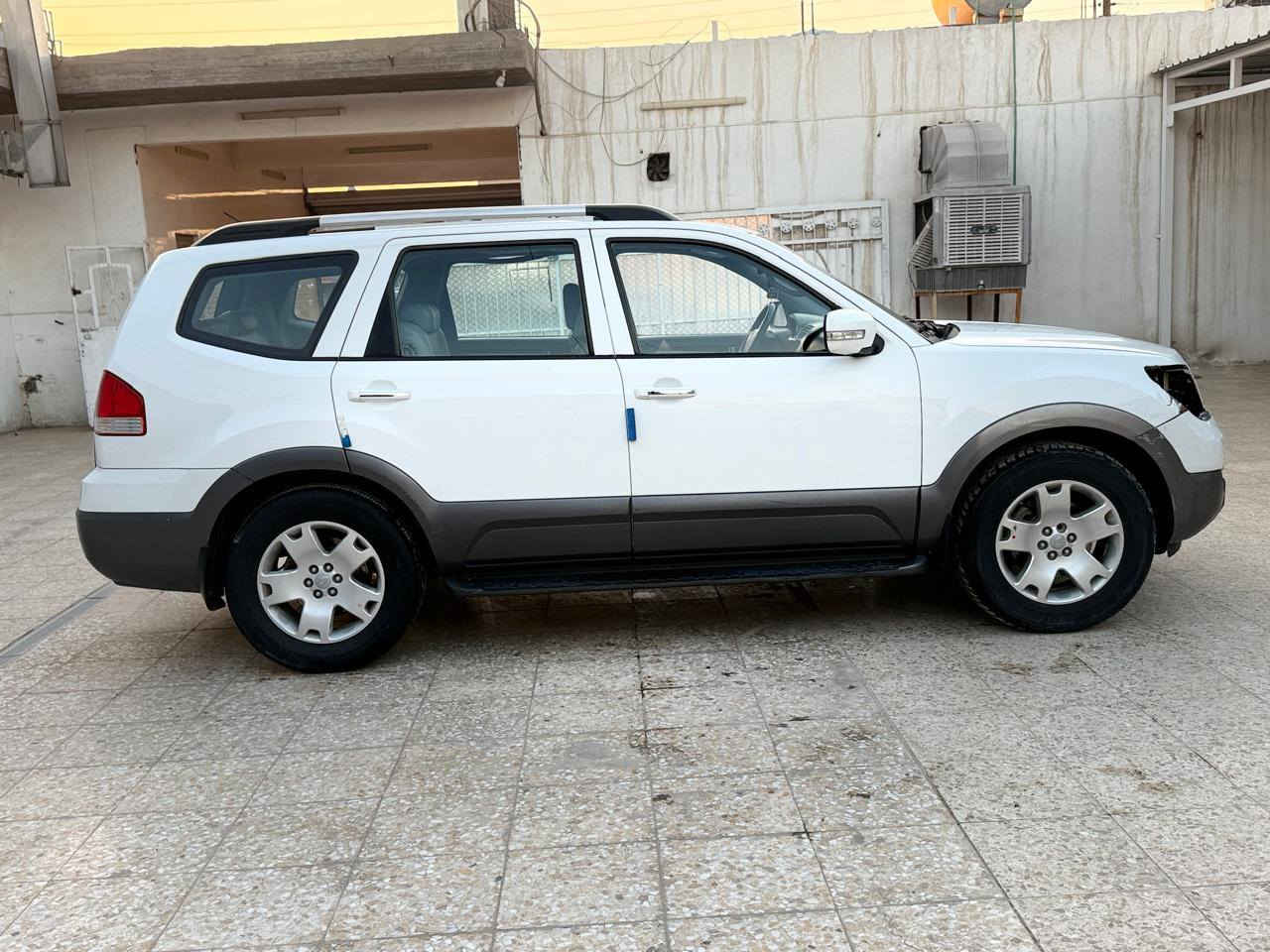 السلام عليكم مهافي خليجي 2011 رقم بغداد بسمي فوول مواصفات مكفوله من الصبغ والضربة والتبديل بيه ضربة في قبق الجنطه سيارة جديدة وجاهزة ما بيه اي نقص محرك كير مكفولات صدر امامي خلفي جديد تخم تاير جديد للاستفسار *********** السعر 118 ورقة مكان بغداد
