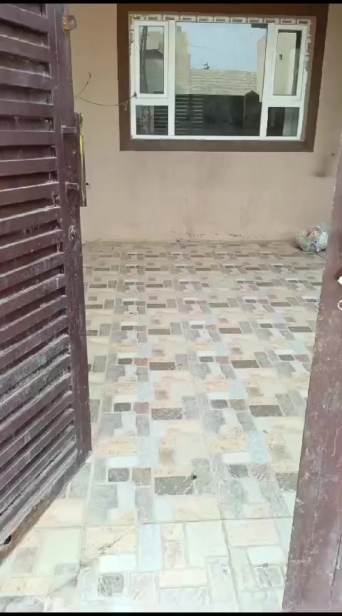 دار ال ايجاره 100 متر مربع موقع شركة طارق طابق ارضي استفسار ***********
