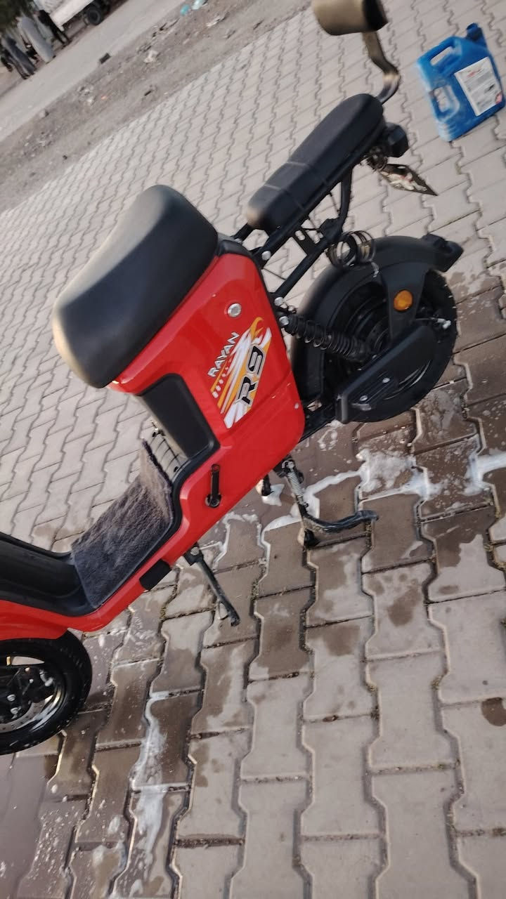 سلام عليكم دراجه شحن ار تسعه ريان
ست يطاريات
نضام R
ونضام P
دراجه نضيفه وجاهزه من كلشي.
مديل 25
بلاتوث.
وشاير.
سعر 550 وبيهه مجال
مكاني محموديه
826341959 07


**إذا كنت صاحب هذا الإعلان وتريد حذفه لأي سبب، رجاءا أرسل رسالة إلى الدعم الفني**