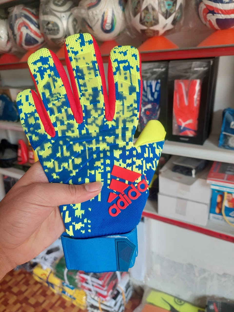 كف حارس مرمى
قياس 8 - 9 - 10
السعر 20
واتساب ***********
يوجد توصيل
