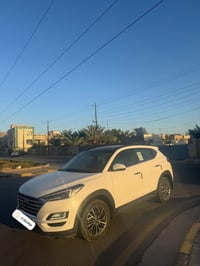 للبيع توسان 2020وكالة القاصد خليجيه كفاله عامه ماشيه 82 الف كيلومتر مح...