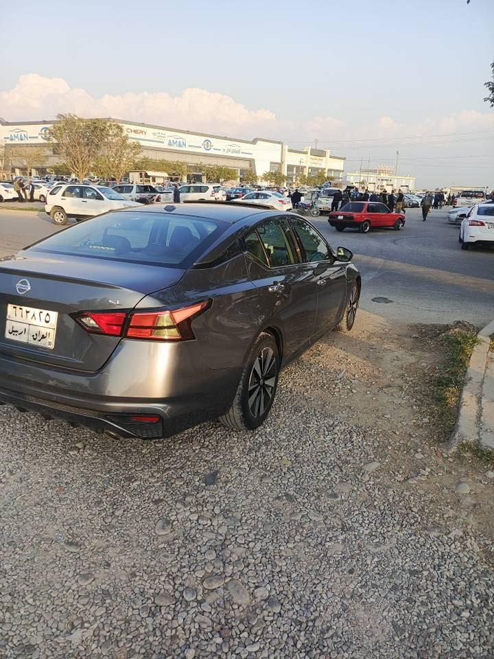 للبيع التيما SL 
السعر137 بيها مجال 
موديل 2019 
الون نفطي 
فول الفول 
كشن جلد 
كشن كهرباء + هيتر 
ماشيه 82 
تحكم ستيرن  هيتر
تثبيت سرعه 
رادار 360 درجة 
كاميرا خلفي 
ويل كروم
سونر مرفق مع رقم الشاصي 
رقم أربيل باسمي تحويل وكاله ثاني يوم 
مكان السياره كلار 
*********** أربيل, العراق
