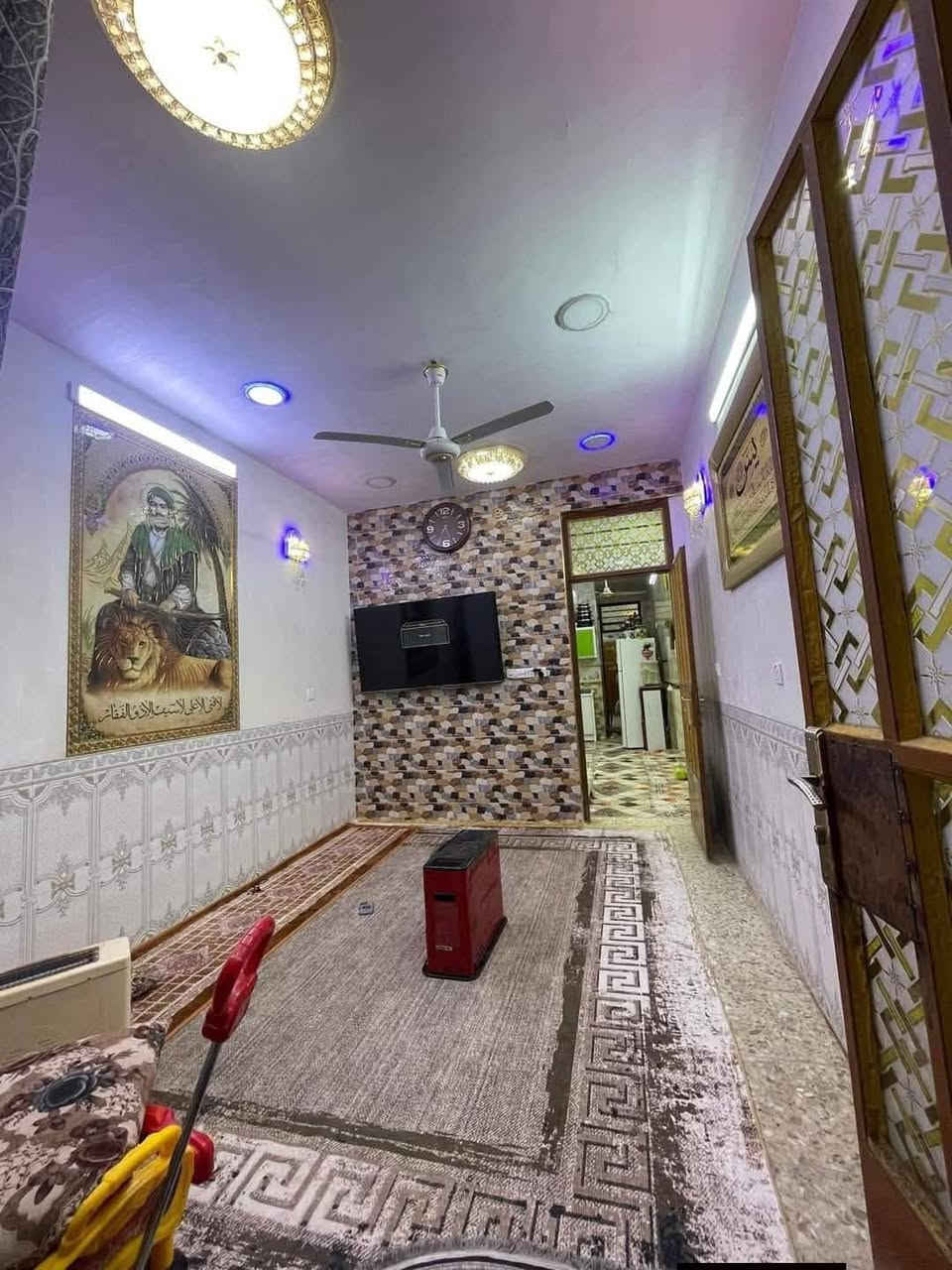 نصف قطعة شرك طابقين مسلح حديثة على ساحة قطاع ٢٠ السعر ١٤٠ مليون للاستفسار الاتصال ***********
