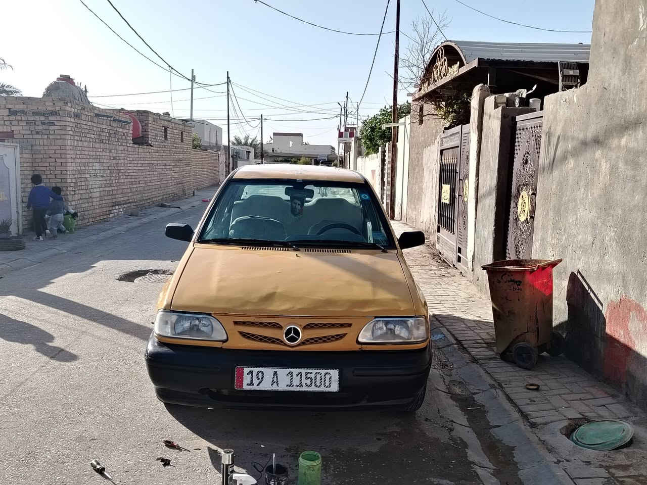 ألسلام عليكم سياره سايبه مودي ٢٠١3 رقم دولي  مكينه وكير كفاله حداديه زينه تخم تاير نظيف جاهز السياره مصفره هيئه وغرامه والسعر 29 وبيهه مجال للشراي مكاني ديوانيه وهاذا رقمي***********
