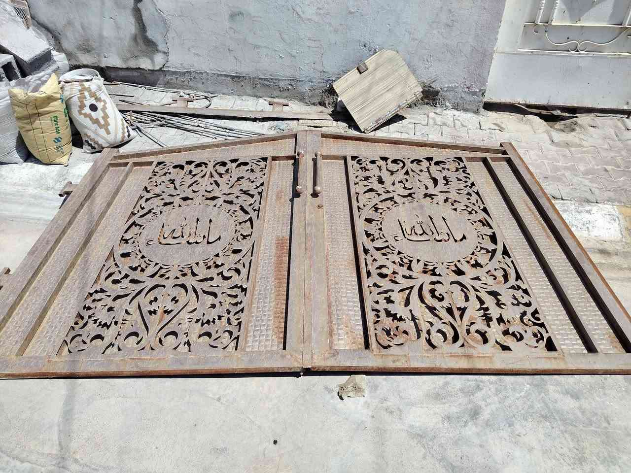 للبيع سعره ٢٠٠(***********)
