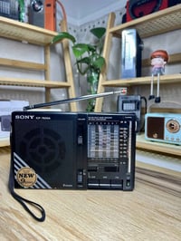 بعد اذن الآدمن  راديو سوني icf-7600A ياباني الصنع ١٩٨٣ يعمل على بطاريا...