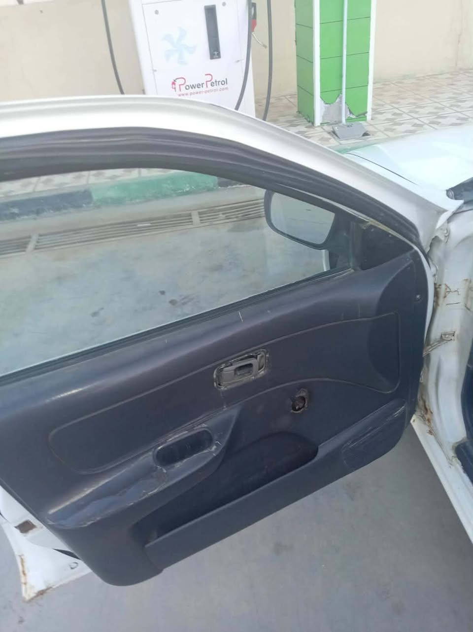 نيسان صني للبيع  رقم ذي قار سنويه جديدة هزه جديده سعر 35 وبيه مجال اتصل على هذا رقم ***********
