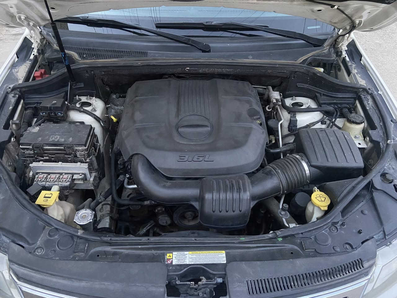 السلام عليكم   جيب كراند شيروكي  2012
سيارة كلين تايتل جديدة بمعنى الكلمة 
مكفولة من كلشي  سنوية باسمي تحويل ثاني يوم
(بيها فقط طخة بالجنطة ورصعه خفيفة )
مكاني بغداد حي الجهاد 
السعر 168 وبيها مجال 
واتساب ***********📞
السونار مرفق بالصور
