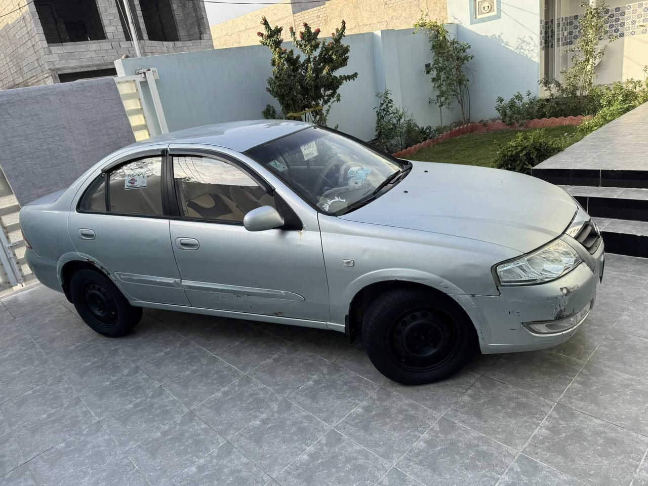 السلام وعليكم للبيع نيسان سامسونج سني كوري 2007 تبريد تتفئه كهربائيات تخم تاير صدر خلفي امامي كله جاهز بدون نقص لايت زنون عالي ناصي دواخل كله جديد بدون اي ضربه السياره مكفوله مكاني ديالى المقدادية السعر 73 وبيها مجال ***********
