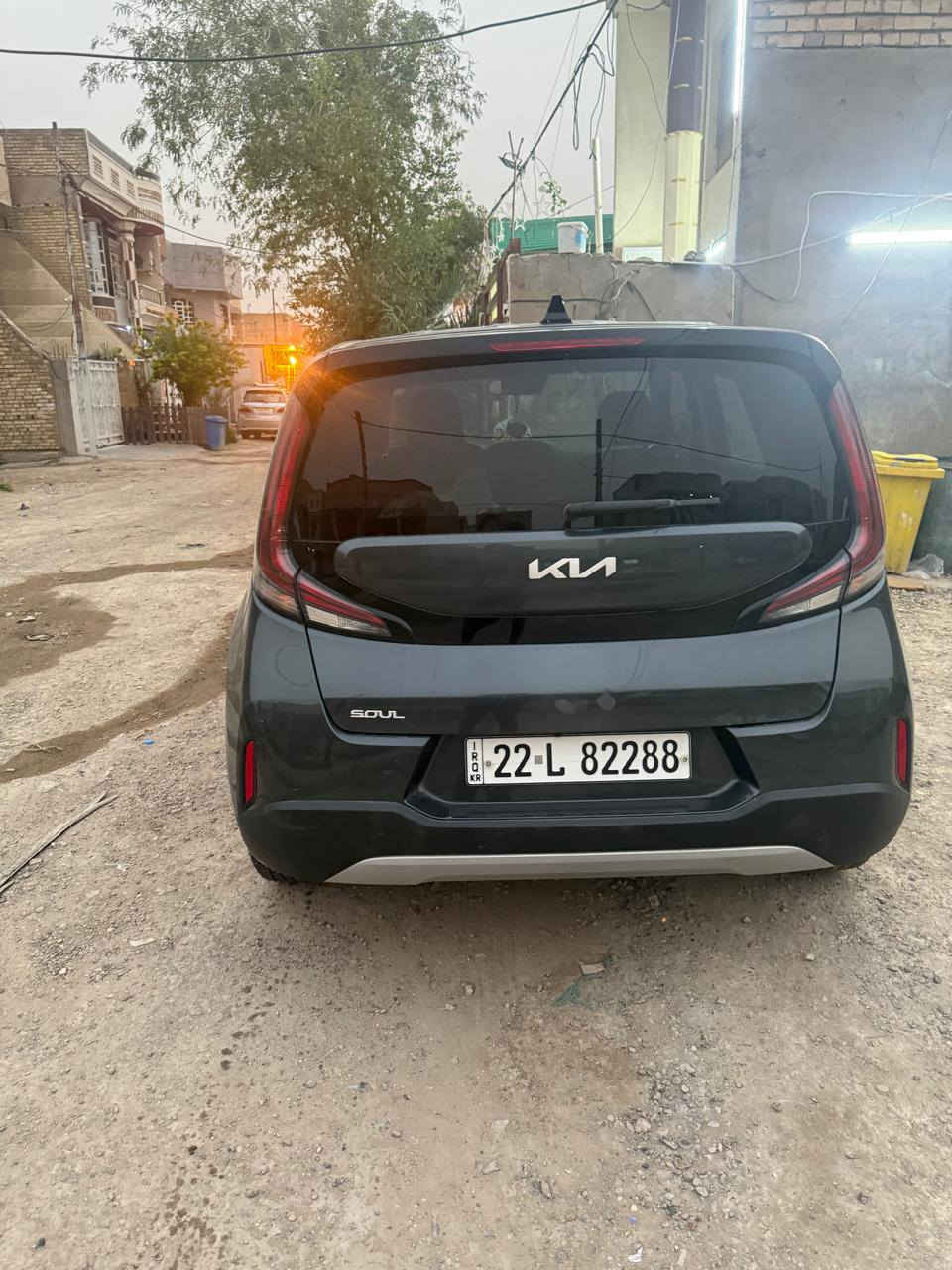 السلام عليكم ورحمه الله وبركاته كيا صول موديل 2023 للبيع اتريد وكاله او تحويل مكان السياره بغداد الكاظمي او التاجيات السعر 136 وبيه مجال ***********
