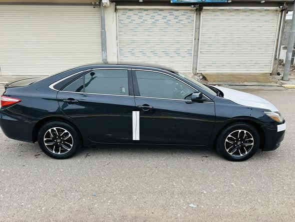 سلام عليكم اخوان 
كامري 2017 SE للبيع فقط
ماشيه 130 ميل
سنويه لحد 2029 جديد
كير ومحرك ابشرط برغي ممفتوح منه
حجر بلاد
صدر باتري جديد
منظومه زنون 
سياره عليه ادامه كامله بدون اي نقص
صور ضرر مرفق فقط حافه بونيد وبيه 3 قطع بغ امريكا بدون ضرر
شاصي لغد ابشرط بدون اي دواخل
سعر 138 وبي مجال
ديالى خانقين
***********
