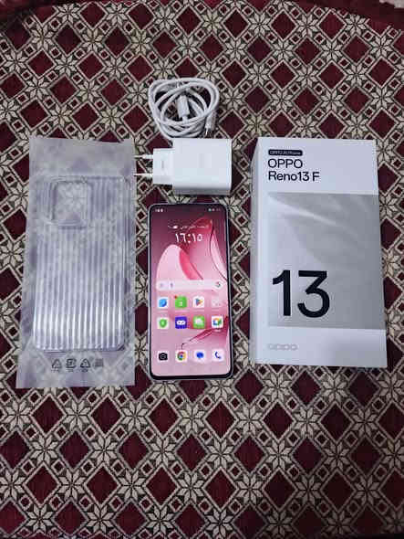 اوبو رينو 13F 
اشتريته قبل 17 يوم مكفول من كلشي كامل ملحقات
السعر 280 الف مكاني بغداد ساحة عدن
*********** بي واتساب
