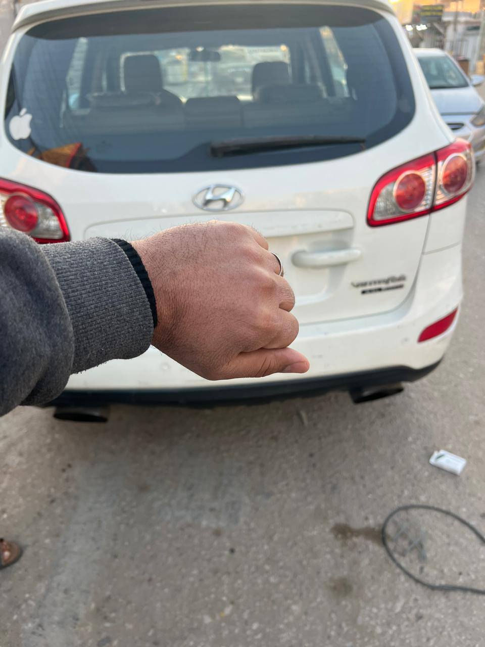 السلام عليكم
هونداي سنتافيا  موديل 2012 الشركة العامه 
رقم بغداد بسمي تحويل ثاني يوم
 السياره مكفولة ماعدا الدعاميات

مكينه 6سلندر 3.5 
ثلاث قطع تبريد
ويل كل
حساس خلفي
تخم تاير جديد صدر امامي خلفي جديد السيارة عليهه ادامه كامل مانقصهه أي شي 
 مكان السياره النجف الأشرف السعر (165) وبيه مجال 
إستفسار اكثر اتصل على الرقم 
***********
