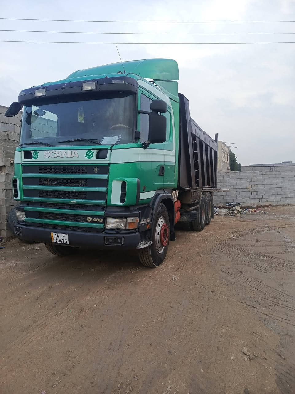 سكانيا للبيع مديل 2000 
محرك 8 نجكتر رقم نكليزي
بسمي جاهزه لشقل مكفولة
لعنوان زبير صيطره الفيحأ
شراي يتصل مارد خاص
***********
***********
