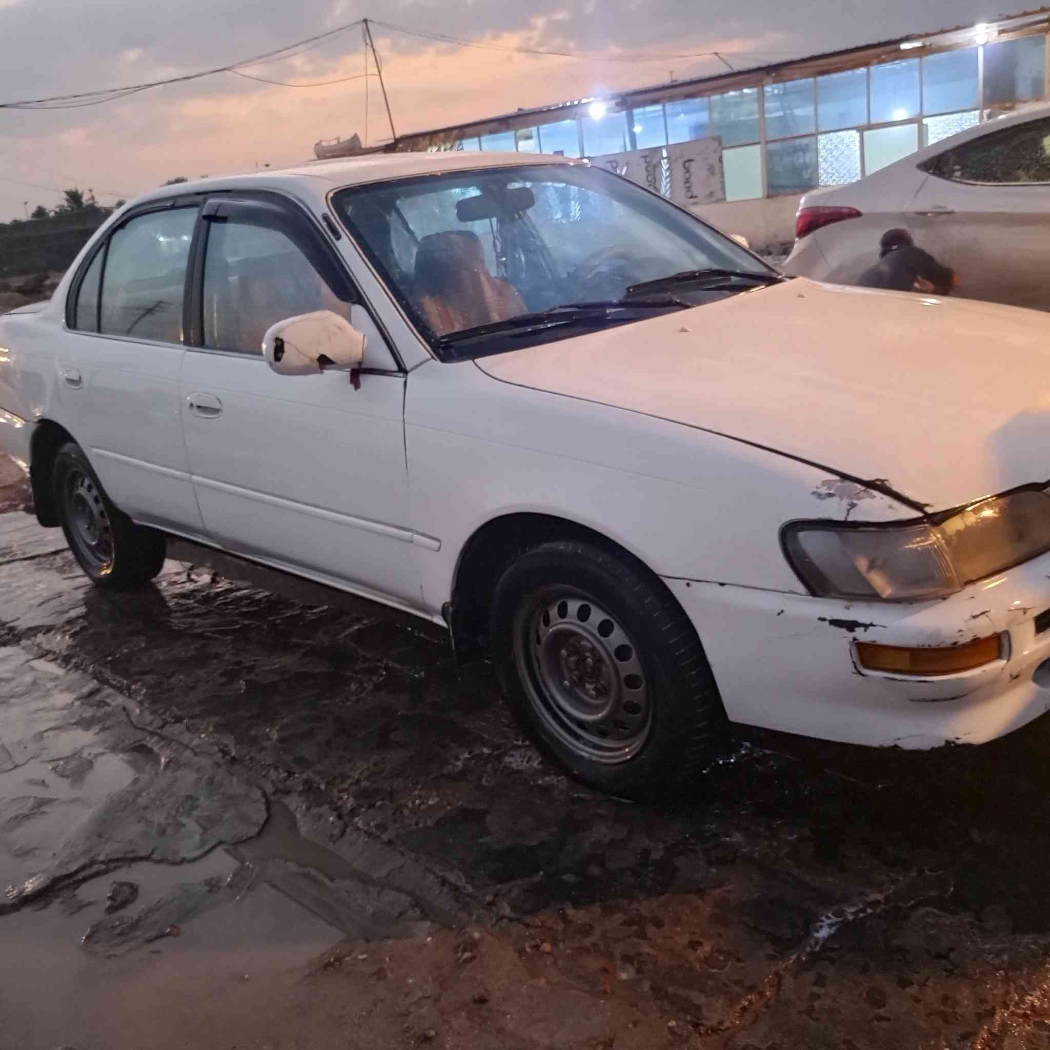 السلام عليكم
كورلا موديل ٩٦ بأسمي سياره خير من الله عظم صاحي تايرات نظيفه حدادايه كير جديد. فقط المكينه تعبانه اشويا لكن تمشي مابيها شي السعر ٥٠ قابل للتفاوض رقمي ***********
