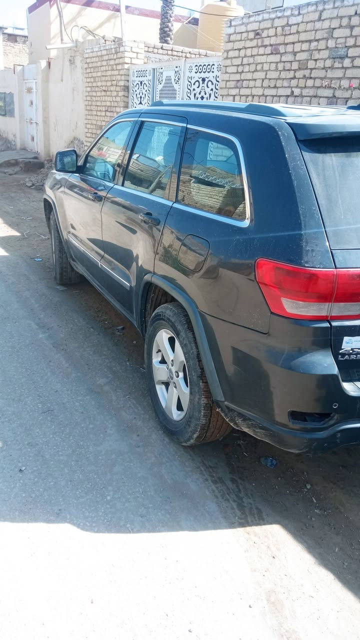 السلام عليكم
جيب لاريدو 2011 المكان القاسم السعر 145وبيها مجال بصيط 
*********** حادثها موضح بل السونار
