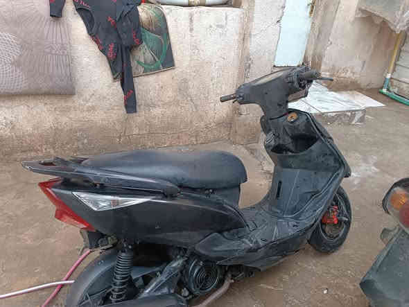 السلام عليكم عندي دراجه ماكس الثالث نازل عنوان الزعفرانيه دراجه كامله وشاير كهربائياتا ما بها اي نقص سعره 450 وفيها مجال بسيط وبيها مراوس همين عادي ***********
