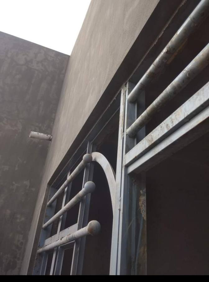 سلام عليكم
لباخ متفرغ شغل درجه اولى والتزام شرط الشغل 
تكنيد مصاطر 
سمنت وجص وبورك 
سمنت وبوروك 
سمنت ناعم 
سمنت جراره 
رقم الهاتف واتساب 
***********
