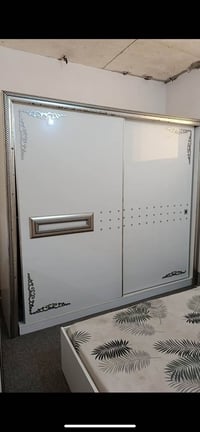 ٢٢٠ • نظيف • سنغافورة