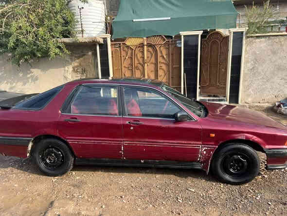 السلام عليكم متسيبوشي كلانت موديل1991محرك وكير شرط طخم تاير سنوية عظم لل2028شرط التحويل والوكالة كهربائيات كلها شغالة السعر28وبيها مجال ***********
