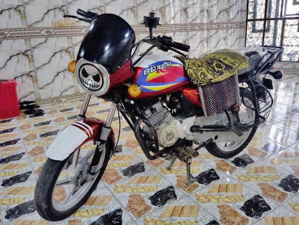 بوكسر كلك مكفوله مفتوحه مره وحده محرك ناعم حيل متوزي عليها حيل اريد ابيعها مكني طوريج سعرها بلاش بس الشراي يخبر
رقمي ***********
