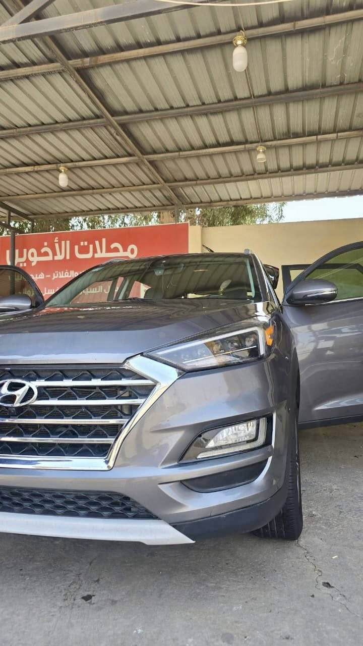 ⭕️ للبيع: سيارة توسان موديل 2021 (استيراد أمريكي)

⭕️ الحالة القانونية:
بدون رقم، منفيس وقابلة للترقيم في بغداد والأنبار.

⭕️ الحالة الفنية:
الضرر خفيف جداً (ضربة بنيد بسيطة)، والمحرك مكفول بحجم 2400 سي سي.

⭕️ المواصفات:
 • تحكم كامل بالستيرن
 • نظام ECO لتوفير الوقود
 • حساسات
 • شاشة عرض بحجم كبير
 • تبريد مزدوج (قطعتين)
 • مقاعد جلد

📍موقع السيارة: الرمادي – زنكورة

💵السعر: 16,700 دولار (قابل للتفاوض)

📞للاستفسار: ***********

#معارض_العراق #سيارات #توسان #معارض #للبيع #وارد_امريكي #الرمادي #الانبار #الرمادي
