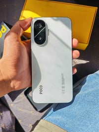 تلفون بوكو F7 ذكره 256 كامل ملحقات مستخدم قليل  سعره 425 رقم اتصال وات...