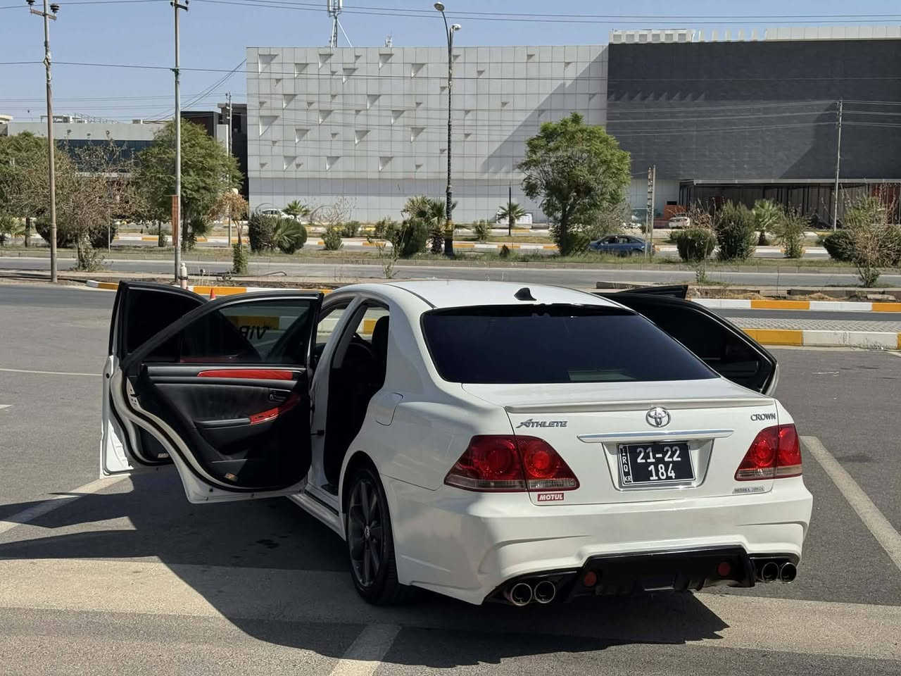 Toyota Crown⚜️
2007 

GRS:184 shet agr🔥

 موس:هەتا بڵێی سەیارەکی پاکو خاوێنە لۆکە✨

٣ دوگمەی قەپات مواسەفات

مواسەفات:کوشن جڵد کارەبا هیتەر

سڵایت

فۆرمیکا سور.هیتر..
دەعامی سپۆرت
گزۆزی سپۆرتی بۆ بەستراوە
تا بڵێی سەیارەکی پاکە 

شوێن: ڕانیە

ڕەقەم***********
