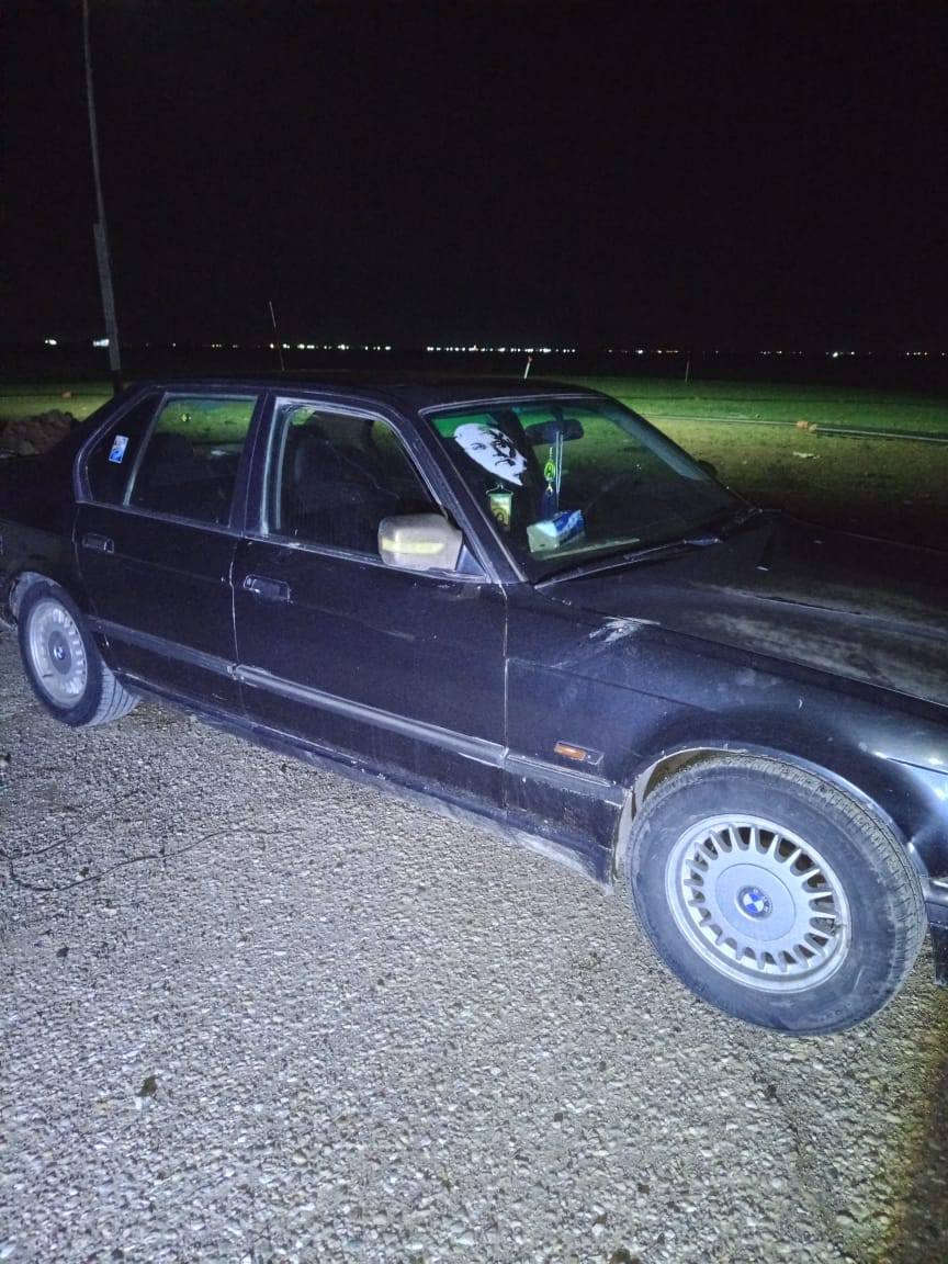 بي ام735موديل 91سياره نضيفه وجاهزه السعر 38وبيها مجال الهاتف***********
