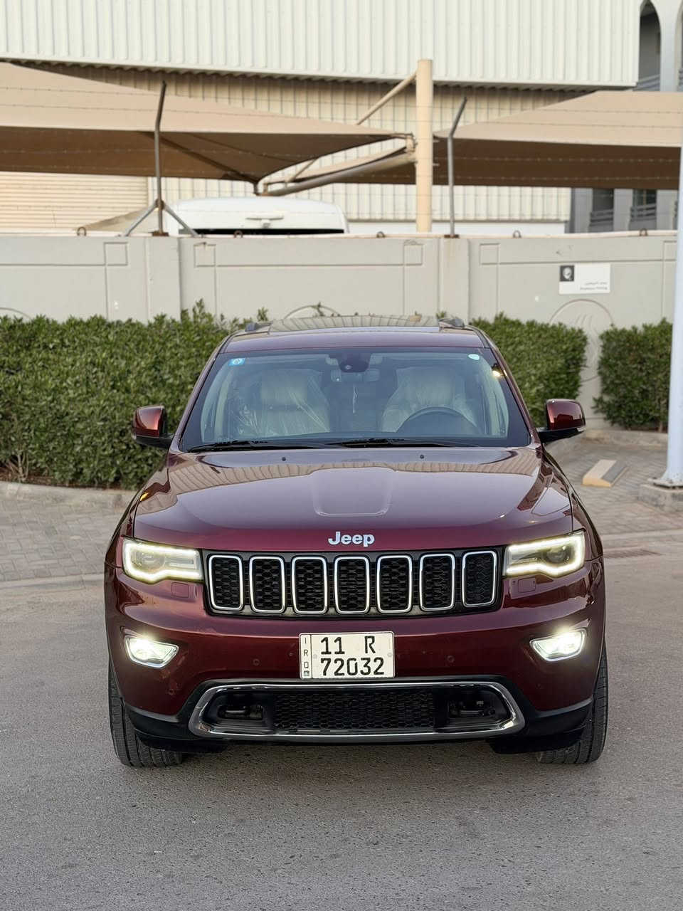 السلام عليكم
جيب شيروكي 2018 لمتد وارد خليجي كفالة عامة رقم بغداد الجديد بأسمي محرك 3600
فور ويل ماشيه 116km مواصفات لمتد
كشنات جلد خزن ميموري بانوراما هيتر بالمري رادار خلفي حساس خلفي حساس امامي تشغيل عن بعد شاشة كار بلي الصندوق كهربائي بروجكتر بالدعاميه 
السياره جاهزه من كلشي المكان: البصرة
***********
***********
