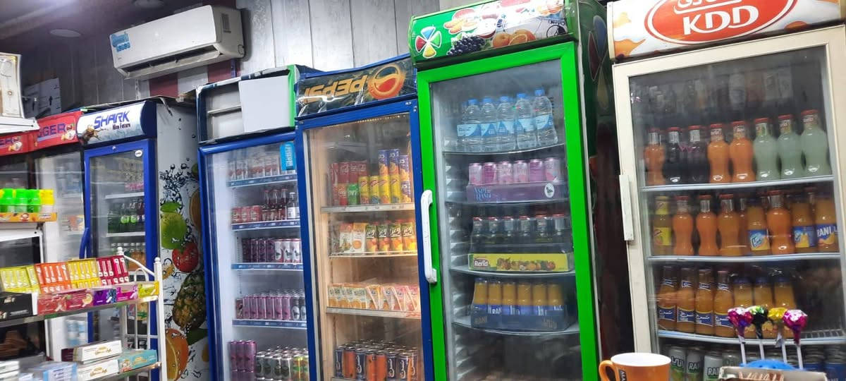 السلام عليكم للبيع أسواق +مخضر +مخزن
حي ور٦٠٠ لسوق بيها مسواك خير من الله يجار +مولد +انترنت ٣٧٥
***********
