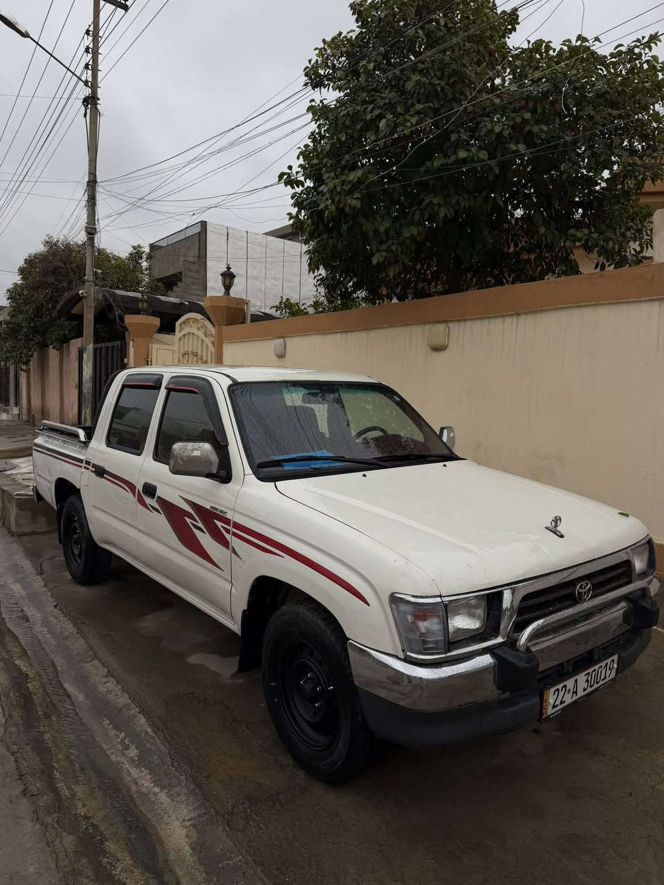 السلام عليكم تيوتا بيكم موديل 2000 بدون صبغ بيها بارد جم مكان سنوية ورقم كله جديد لحد 2030 تحويل ثاني يوم بأسمي كير محرك مامفتوح يحتاج لاستيك ولف فقط المحرك ستندر اكسل شواصي كله جديد تخم تاير جديد كهربائيات كلها شغالة وبلادي ومابيها نقص السعر 105 مكان كركوك 
***********
