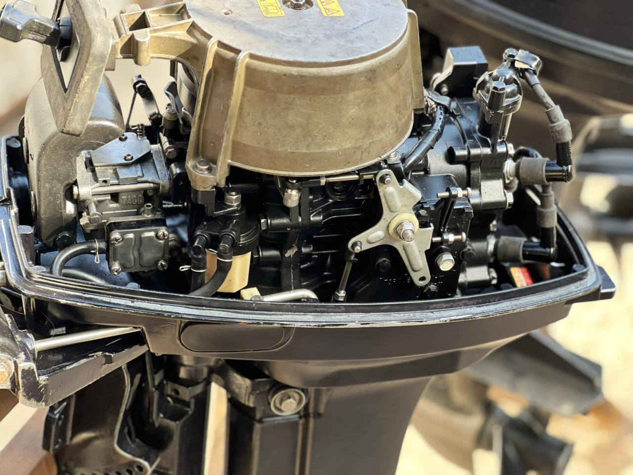 18 توهاتسوو ياباني موديل 2019
مفتوح بس محرك مكينه مناقصها اي شي
سعرها 850 مع التوصيل 
 
***********
***********
