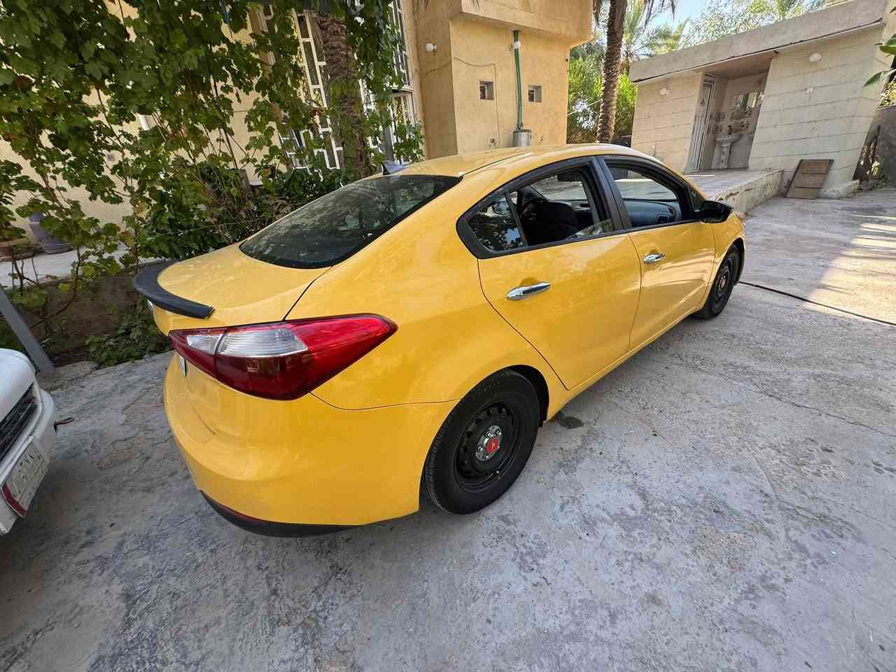 يالله السلام عليكم اخوان للبيع فورتي وارد أمريكي موديل ١٤السياره تبديل فقط بنيد كلها ليبل واحد مكينه ٢٠٠٠محرك كير حداديه تخم تاير تبريد تدفئه كلها جاهزه ومنضومه غاز درجه أولى رقم بغداد دولي تحويل مباشر مصفره هيئه وغرامات اخوان سياره جاهزه من كلشي المكان كربلاء الحسينيه السعر ٩٠وبيها مجال لاستفسار اتصل فقط ***********
