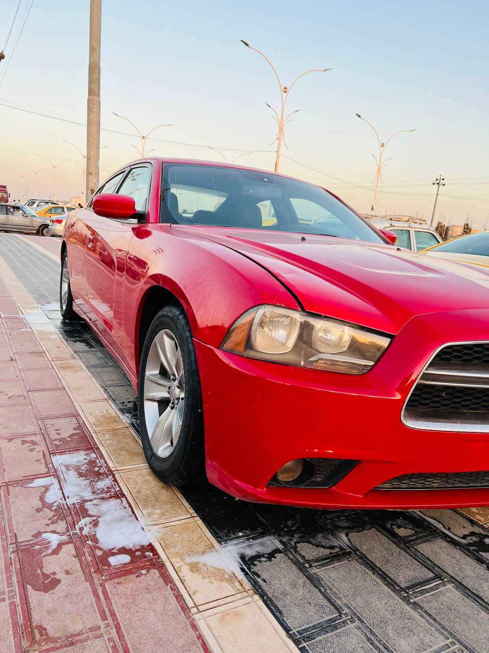جارجر 14 سياره ادوات
كصه جنطه سياره جاهزه من جميع النواحي 
مكينه 3600
كير طياره 
تبريد حداده طخم تاير مابيه اي نقص جاهزه 
ارقام سنويه بغداد شغل مظبوط 
السعر 53 تلفون ***********
اتصل وتدلل
