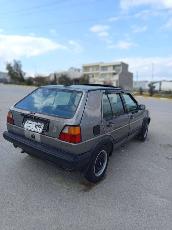 گۆڵف مۆدێل 1991 بۆ فرۆشتن قووفڵی24 گەڵا
ئاڕمی پلاستیکی سلێمانیە 
کامل کارەبای و گێڕ و مەکینەی بە شەرت 
شاشەیە فڵچە ئۆتۆیە ، کوشن و بەرگە دەرگاو داشبڵی لۆک لۆک ماوەتەوە  کامل لایتی پێش و دوای لۆکە لایتی پێشەوەی کامل لیدی ئەسڵی بۆ بەسراوە ڕۆنی گۆڕدراوە ڕایتری گەرمی گۆڕداوە و تازەیە سپێر و جەگ و مسەلەسی خۆی تیایە  .....
قوفڵی 24 گەڵا بێ معامەلە *********** السليمانية, العراق
