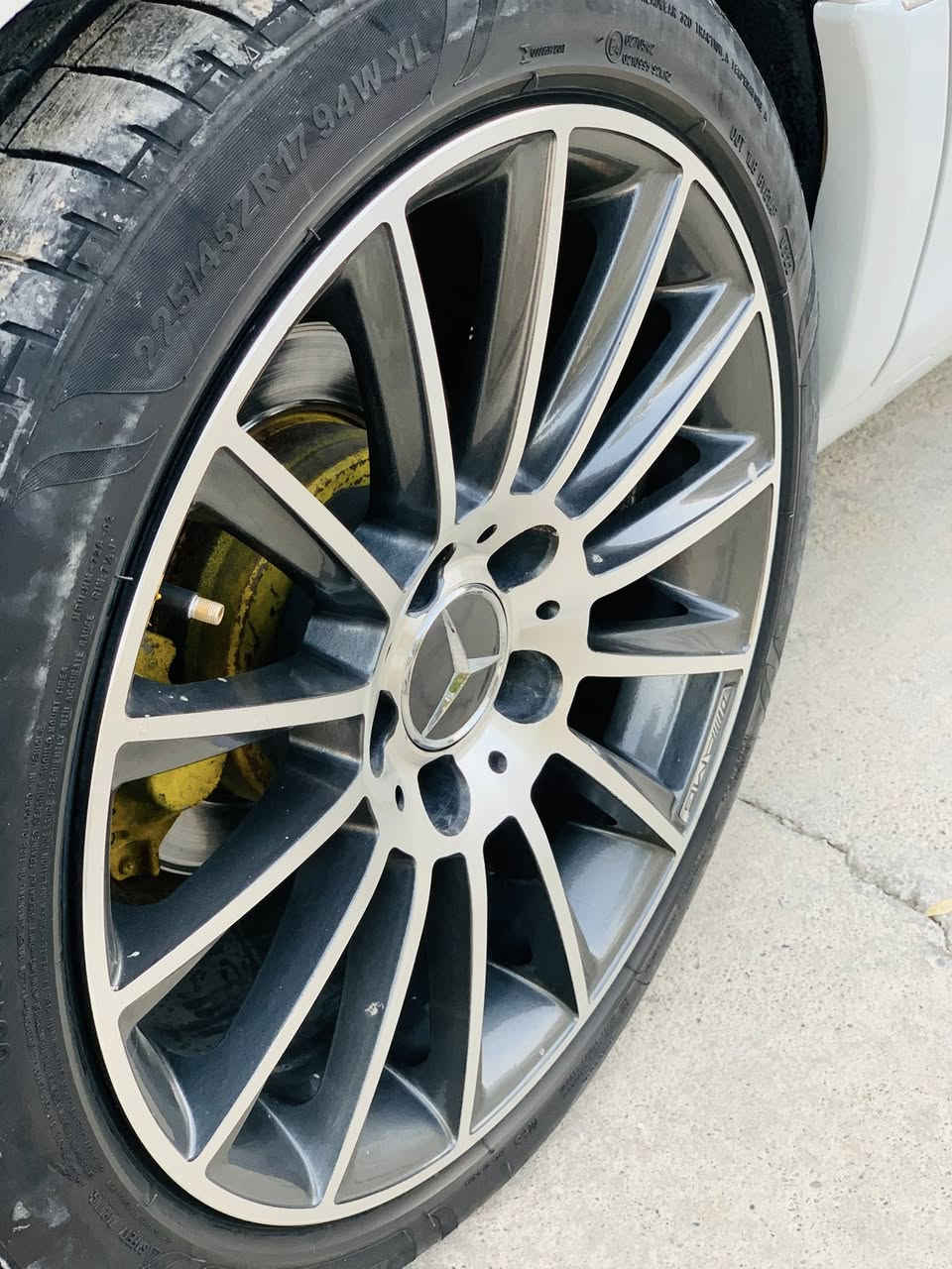 مارسیدز مودێڵ 1988 ئارم سلێمانی مەکینەی بەطە 2500ماشاللە لە قوەتوو هەستانی فوول سپۆرتە  سەقفی بۆجوانی ئەو لەزکەی لێ دراوە تاقم ویلی تازە بەستراوە بێعەیبە  ماڵەکە خۆی دیارە ئەگەر موشتەریت پەیوەندی بکە نرخی 45$معمل***********شوێن کەلار
