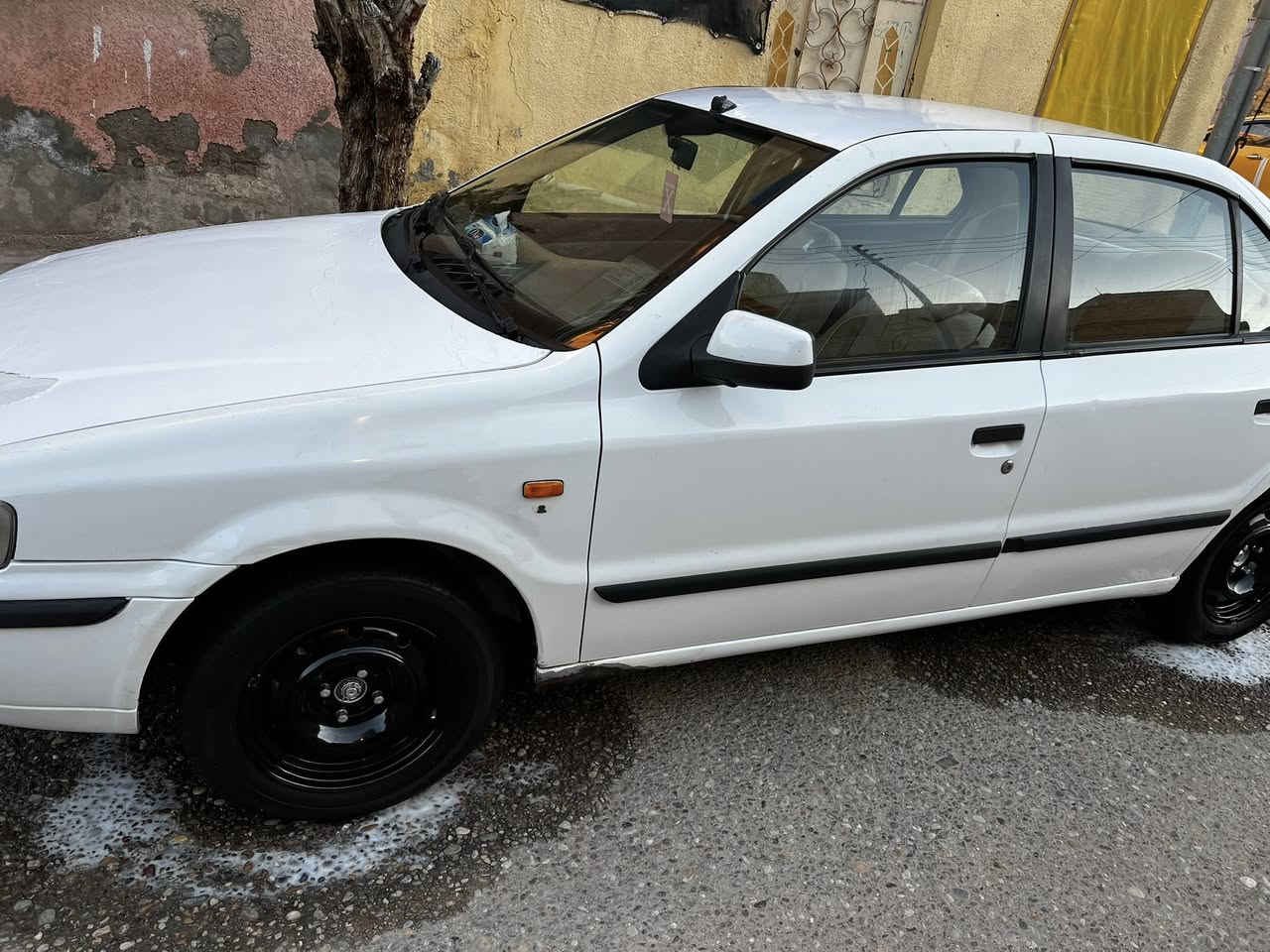 السلام عليكم سمند مديل 12 ناطق بعده طك فلين مكفوله كفاله عامه تبريد ❄️ كير و مكينه مكفوالات حداديه جديده تخم تايرات ستوني شادهن مالت واحد جناي كله جازه ما تذب عليه ربع رقم مميز تحويل ثاني يوم السياره احله من الصوره السعر 55 و بيه مجال اتصل (***********) 
المكان ميسان
