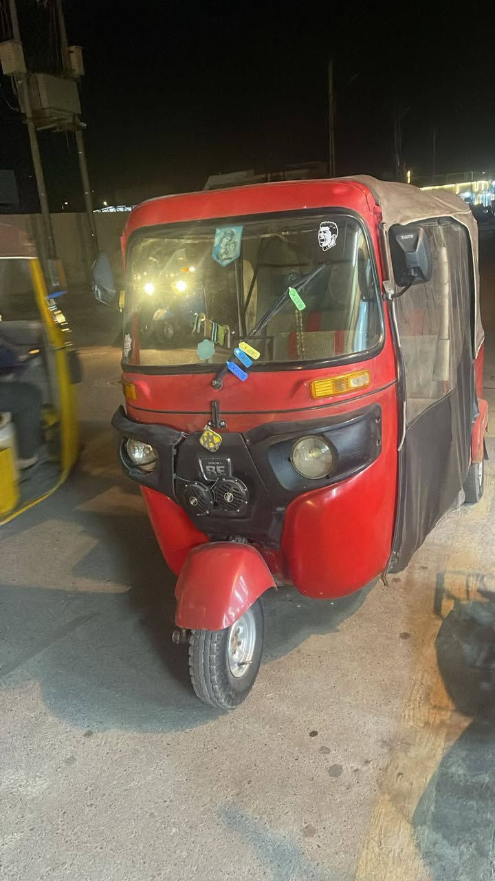 السلام عليكم تكتك للبيع موديل 17 جاهزه ما نقصها اي شيء ابيع كلك مكان كوت حي الجهاد ***********
