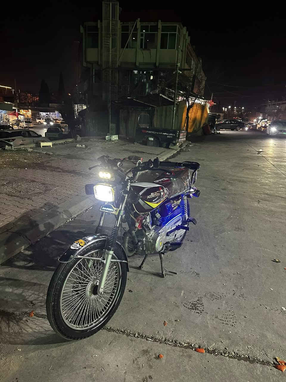 للبيع ٢٠٢٥ لوك ٤گير نامي برو كلش نضيفة وحلوة مكانى سرچنار سعر ٦٢٠ وشوية مجال ر'م***********
