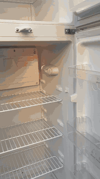 ثلاجه 16قدم للبيع نضيفه كلش اي خياس مابي ماملعوب بي اتصال رقم 07708484...