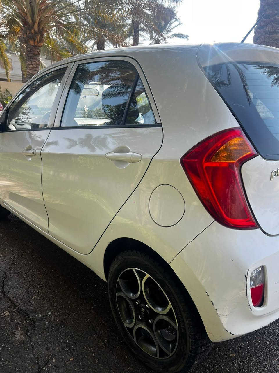 كيا بيكانتو للبيع
الموديل 2013 السيارة خليجية
بدون ضربة بدون صبغ فقط
القمارة مالتهه شويه مروجه  السياره
جاهزة من كلشي تبريد تتدفئة
محرك السيارة مفتوح بس جاهز من كلشي
رقم السيارة اربيل سنوية باسمي 
سعرها 80 ورقة وبيهه مجال مكاني الدورة
سريع الجديد *********** بغداد, العراق
